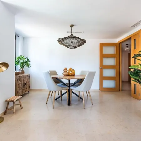 Apartment Center Iii *